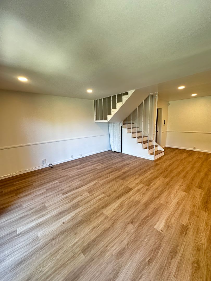 Spacious 3BR/2.5BA updated 2-story townhouse for rent with fenced patio, 2 parking spaces and more – photo 4