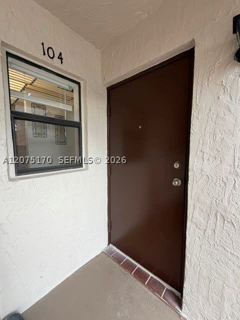 9704 Hammocks Blvd – photo 3