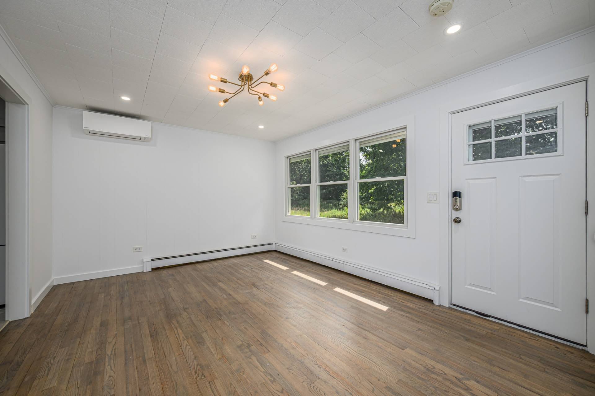 152 Church Lane – photo 3