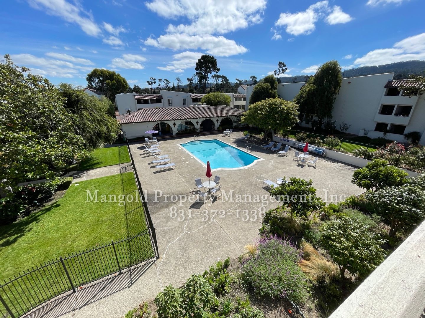 Charming Monterey Condo with Pool, Fireplace & Utilities Included – photo 5
