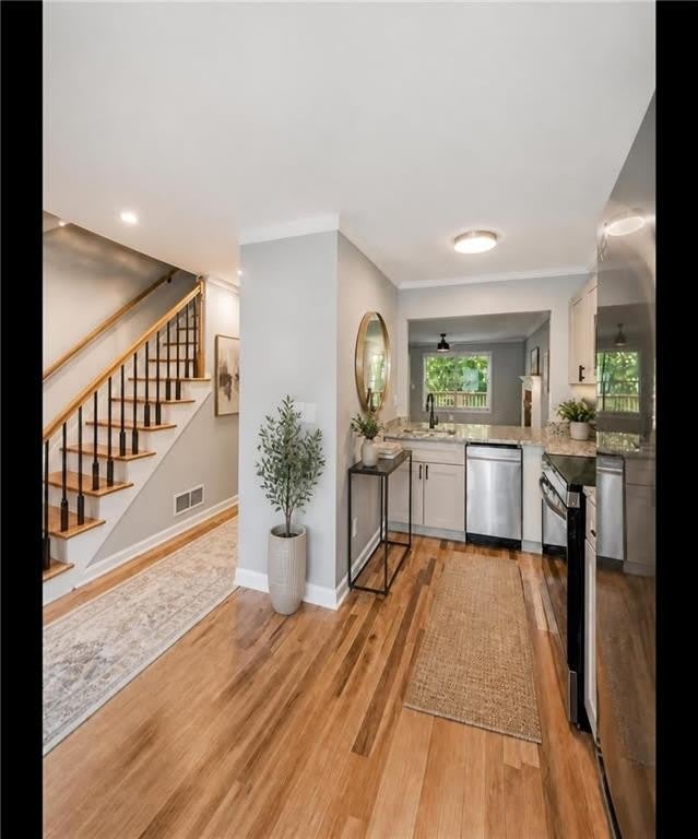5200 Laurel Bridge Drive SE – photo 5