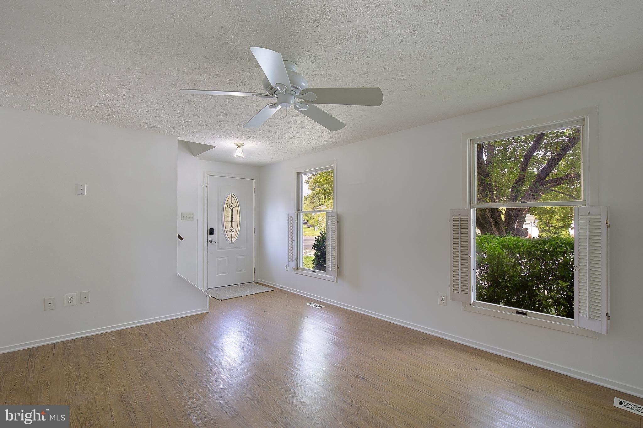 1623 SECRETARIAT Drive – photo 5