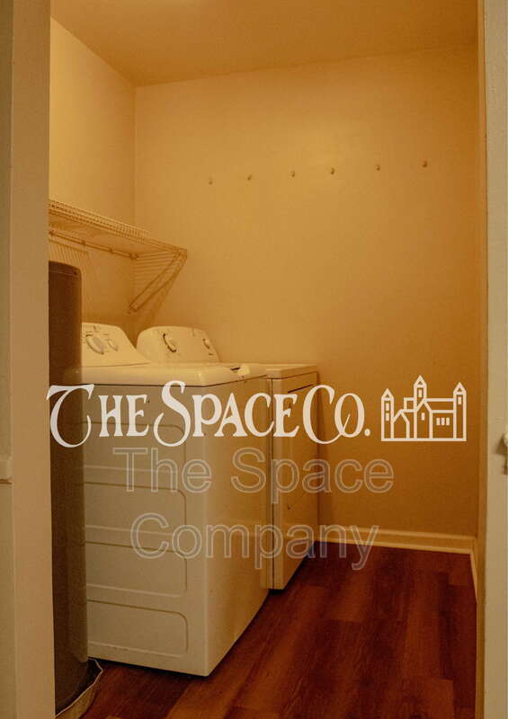 300 Crestview Drive – photo 3