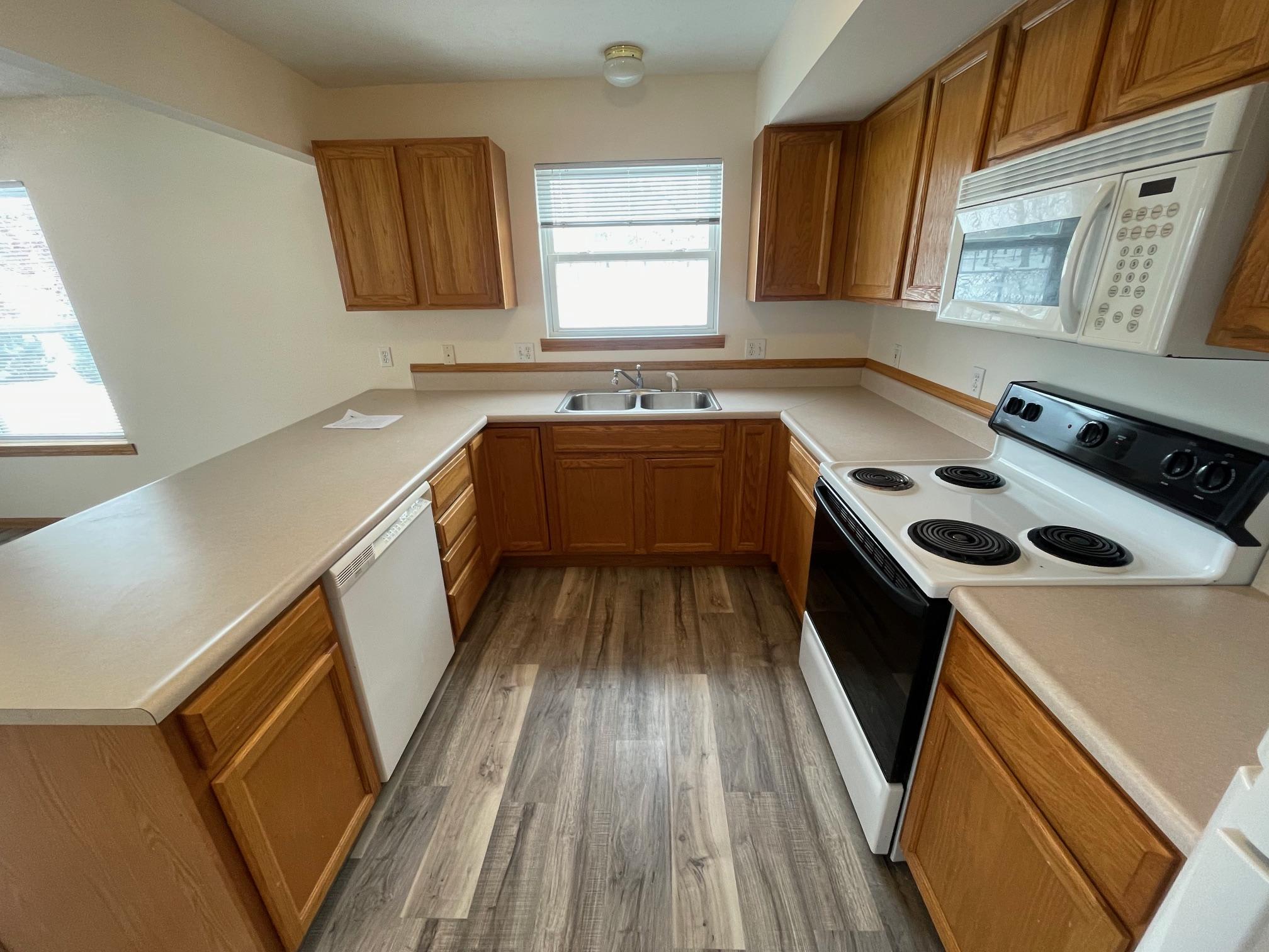 321 S. Garfield Ave. – photo 4