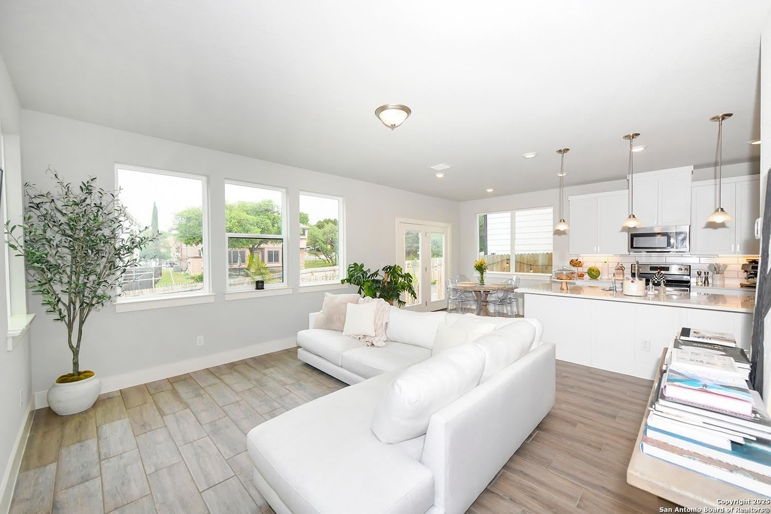 16011 BABCOCK RD – photo 4