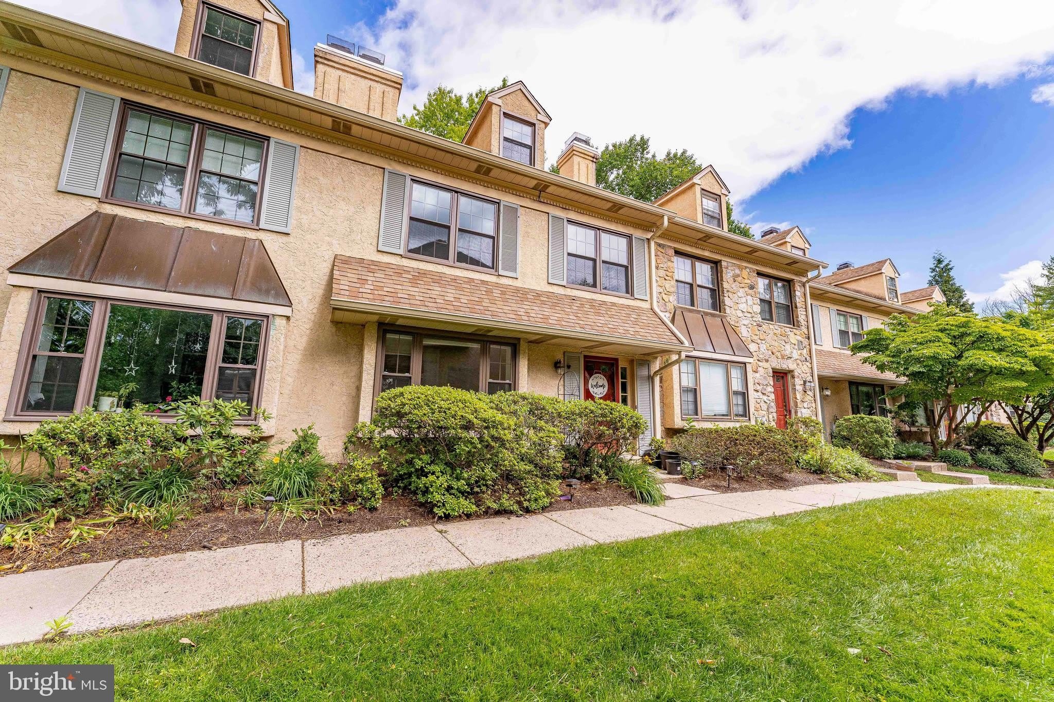 11 CHATEAU Circle – photo 2