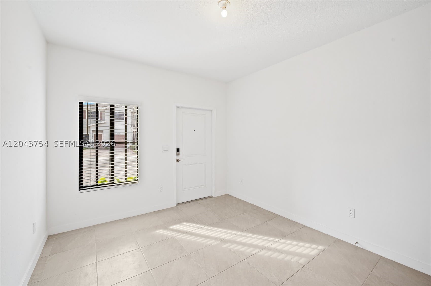 6007 Coralberry St – photo 4