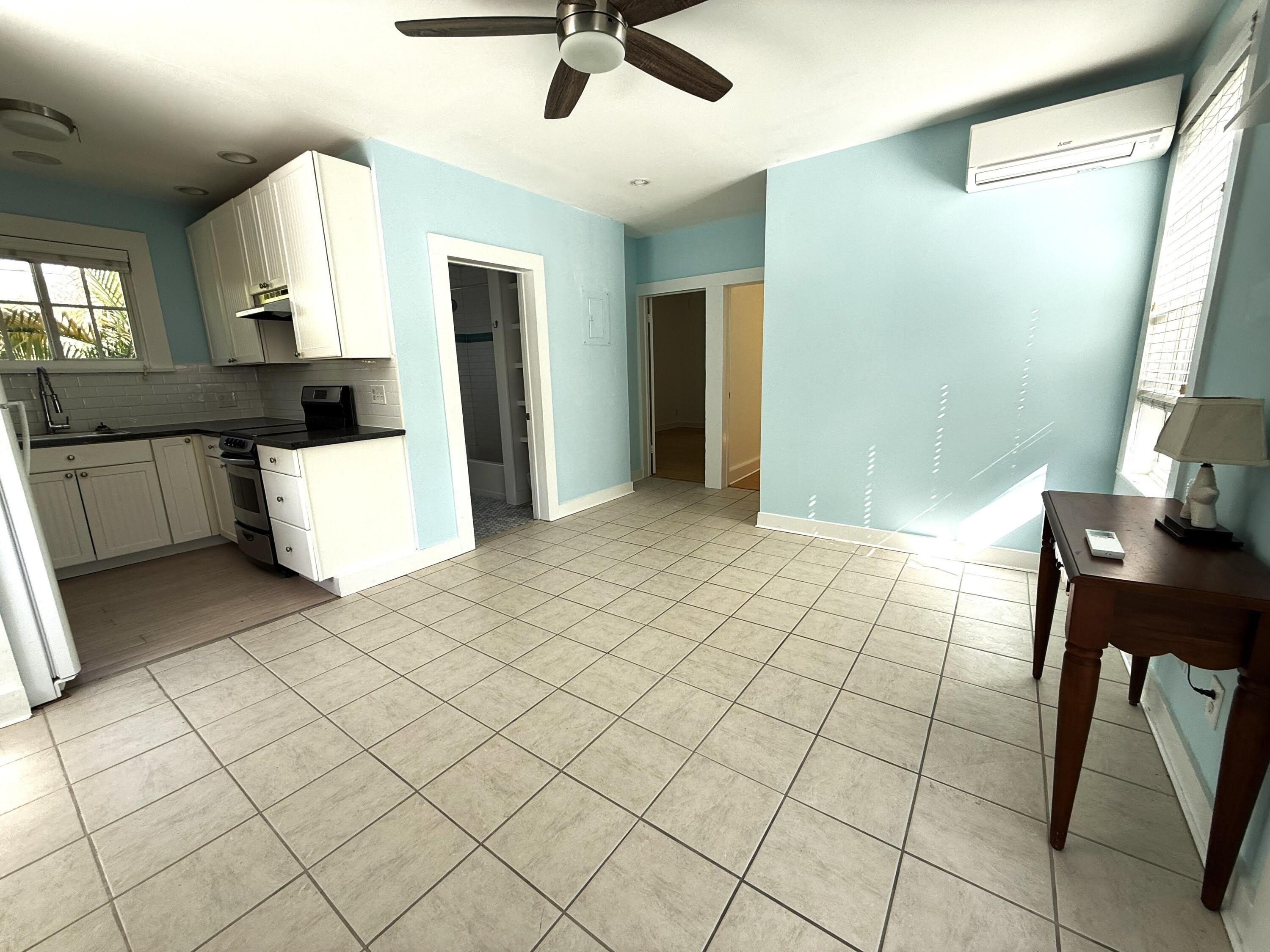 1527 Von Phister Street – photo 3
