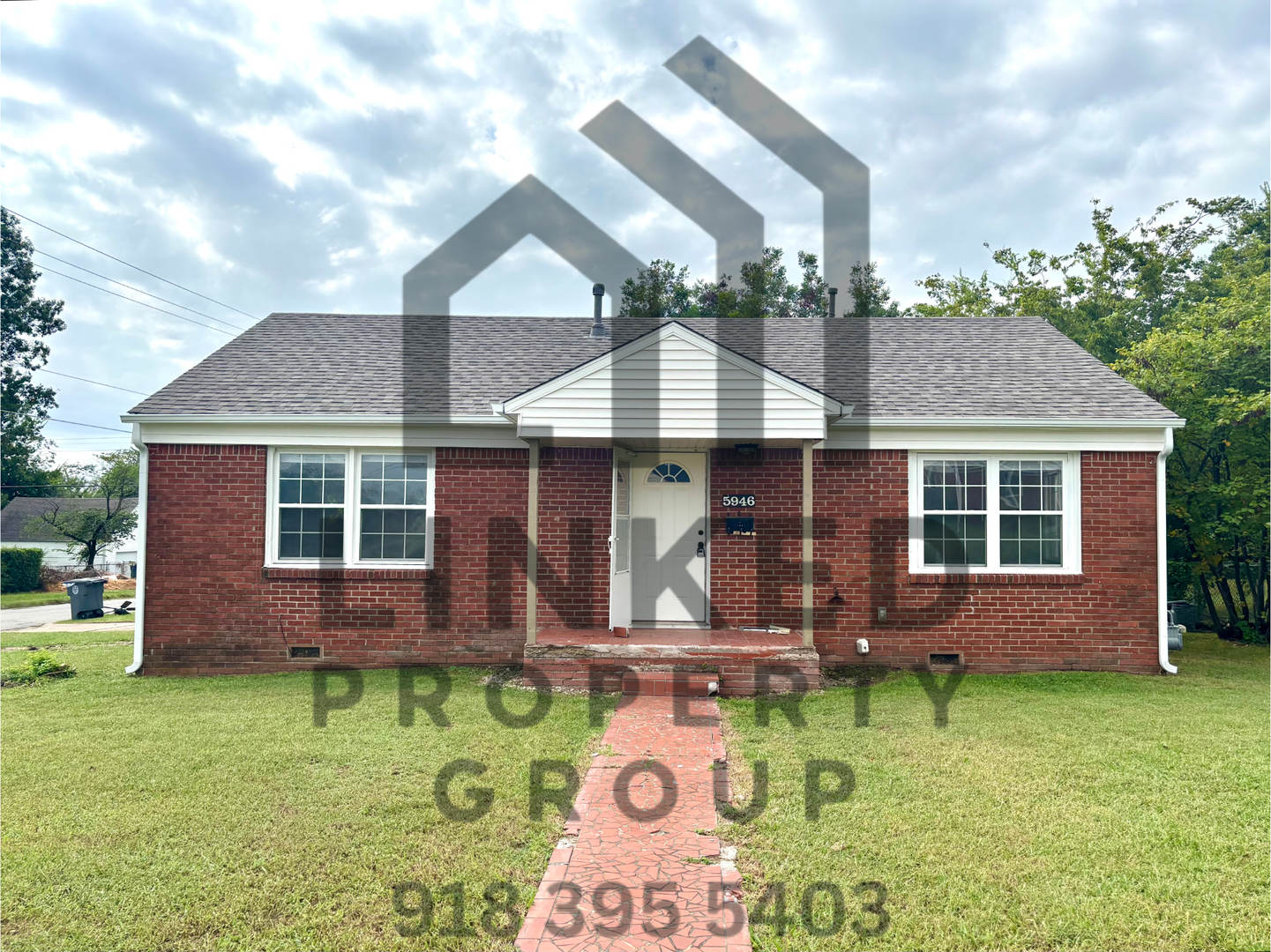 Newly Updated 2-bedroom, 1-bathroom Home – photo 1