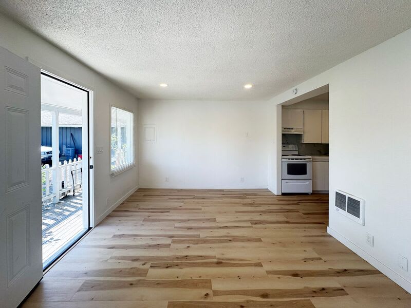 2210 West 19th Avenue – photo 5