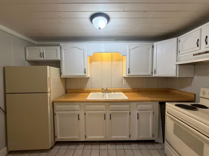 1411 Highland Avenue Southeast – photo 5