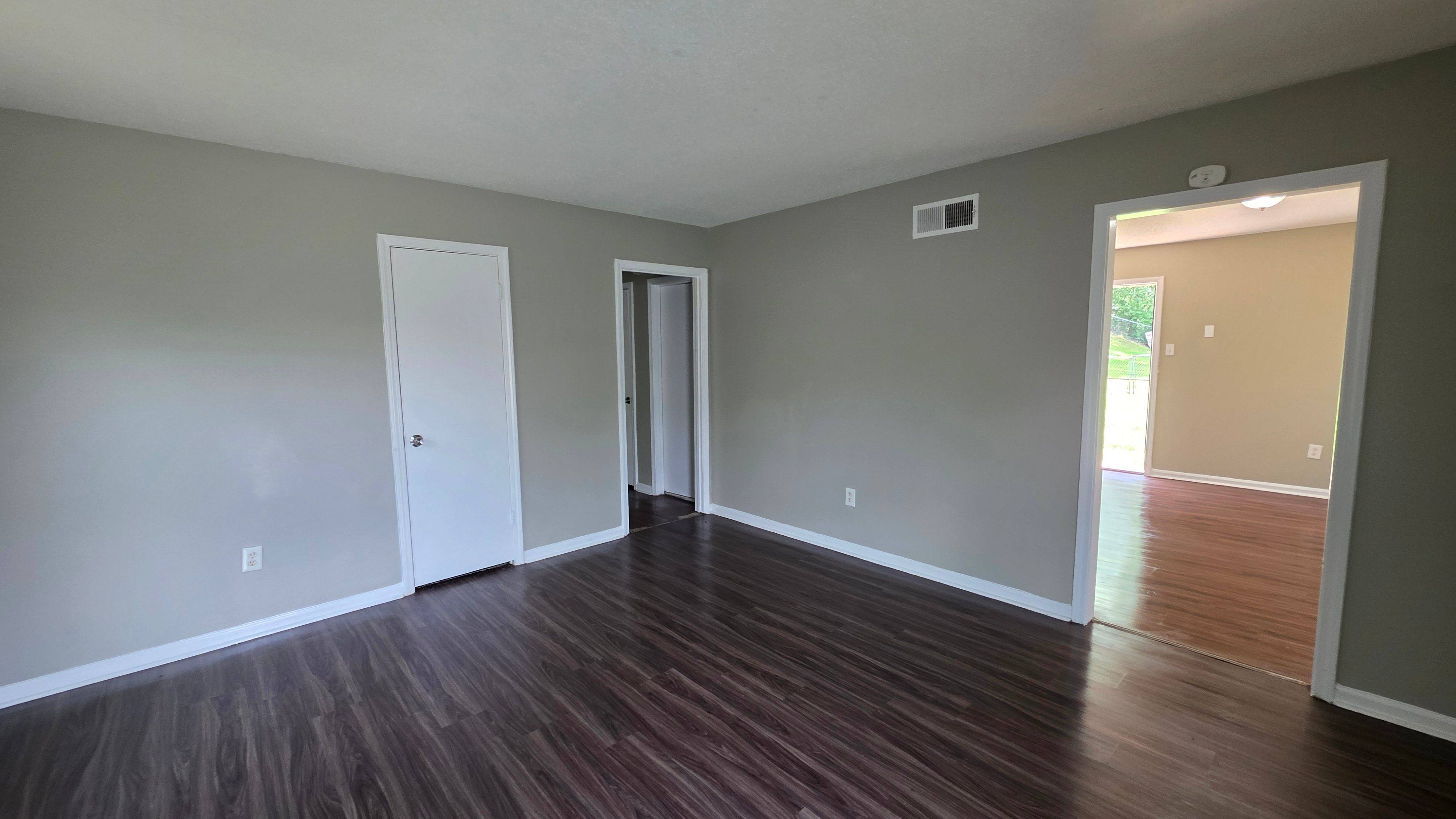 3484 Aaron Rd – photo 3