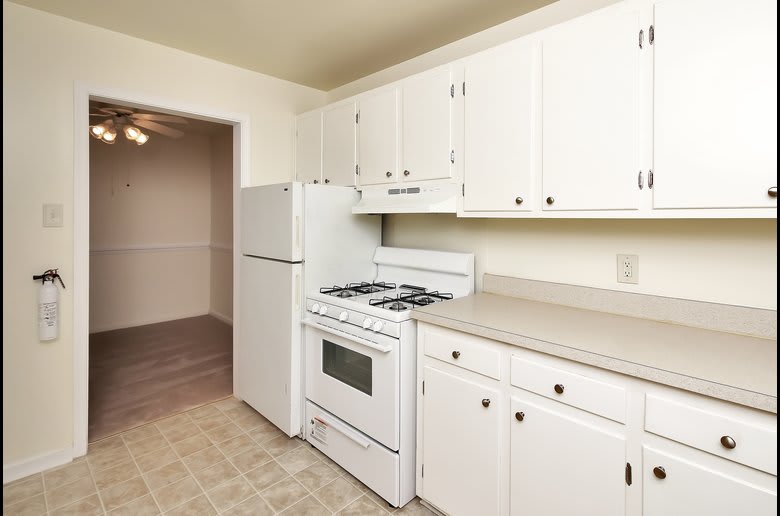 East Bay Apartments – photo 5