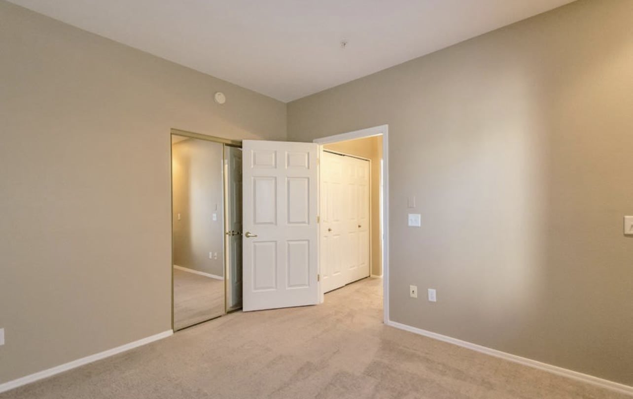 6770 N 47th Ave – photo 4