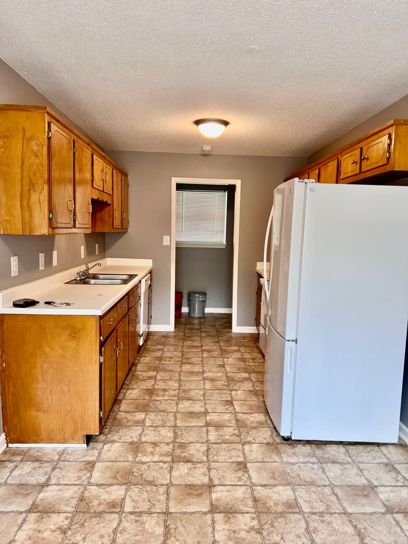 3 Bedroom Home Available In Woodlawn – photo 4