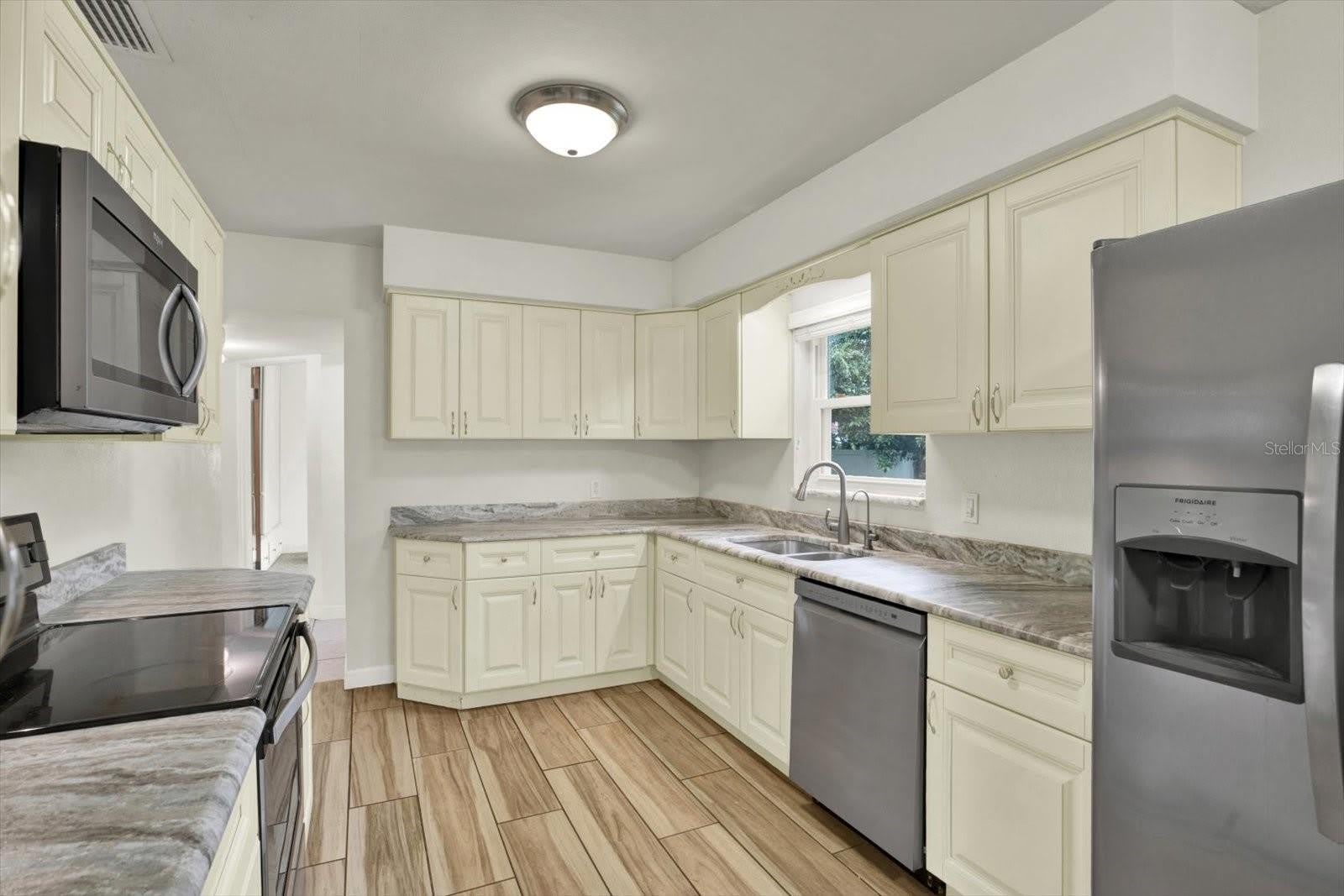 8567 RIDGE Road – photo 4