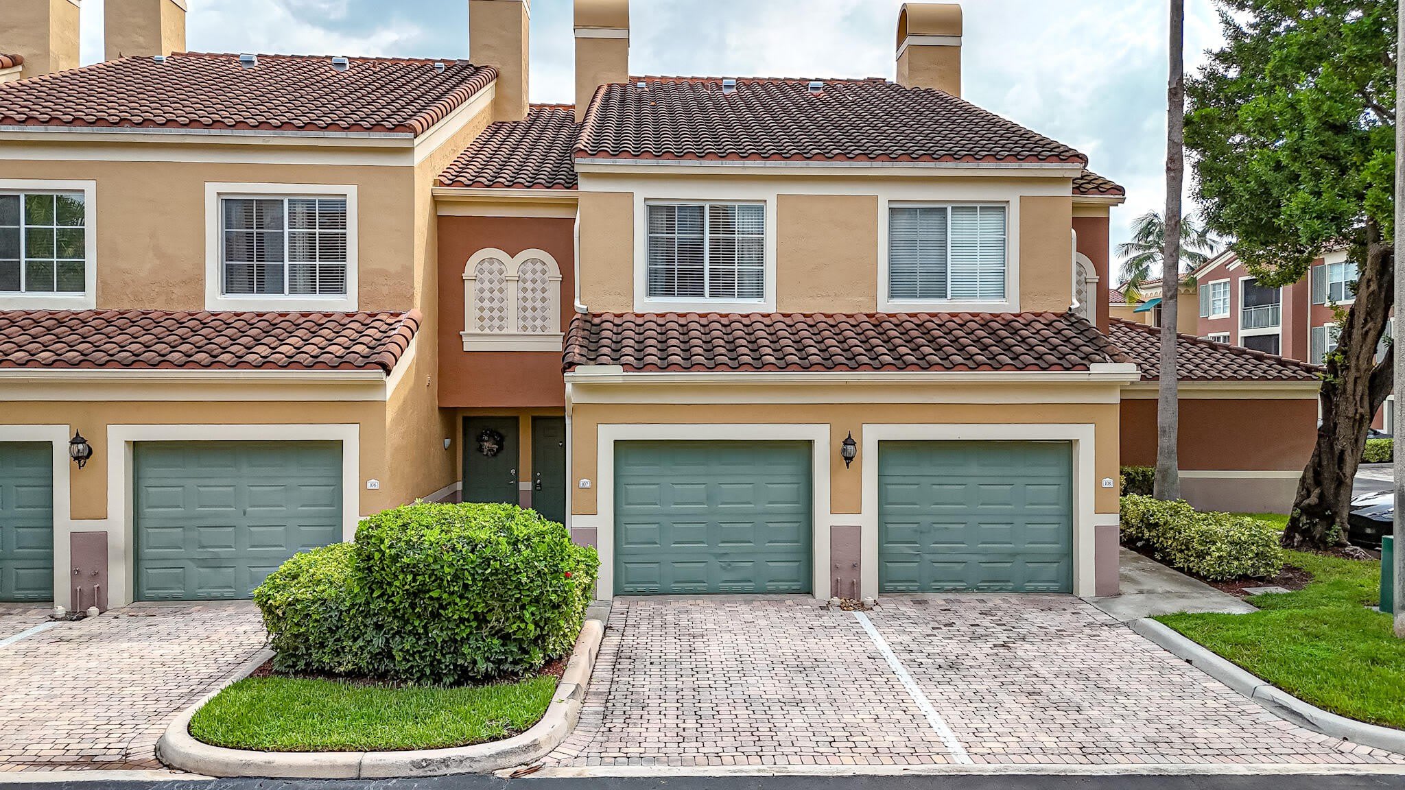 11781 St Andrews Place – photo 2
