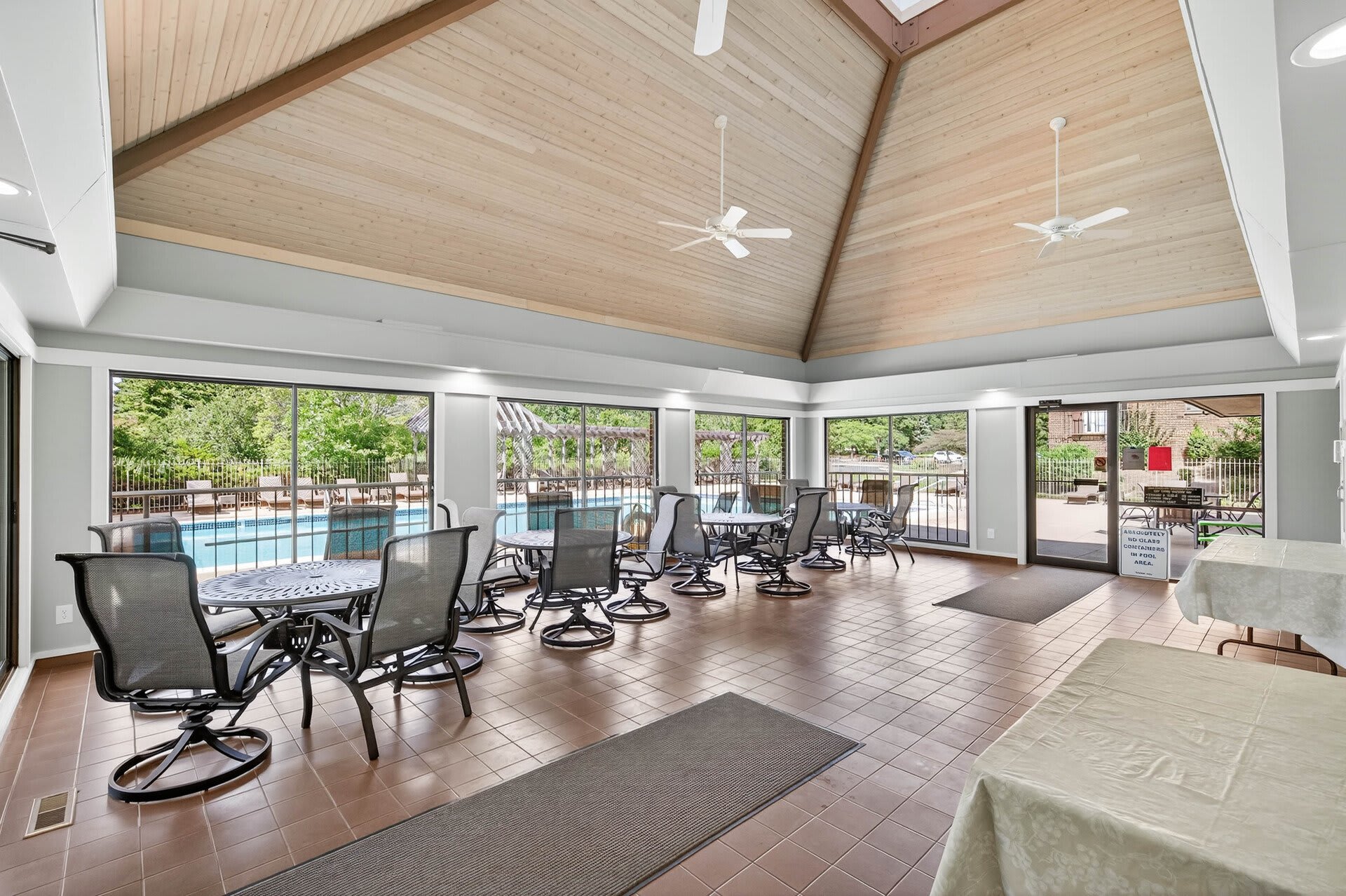 Oak Pointe Apartments – photo 5
