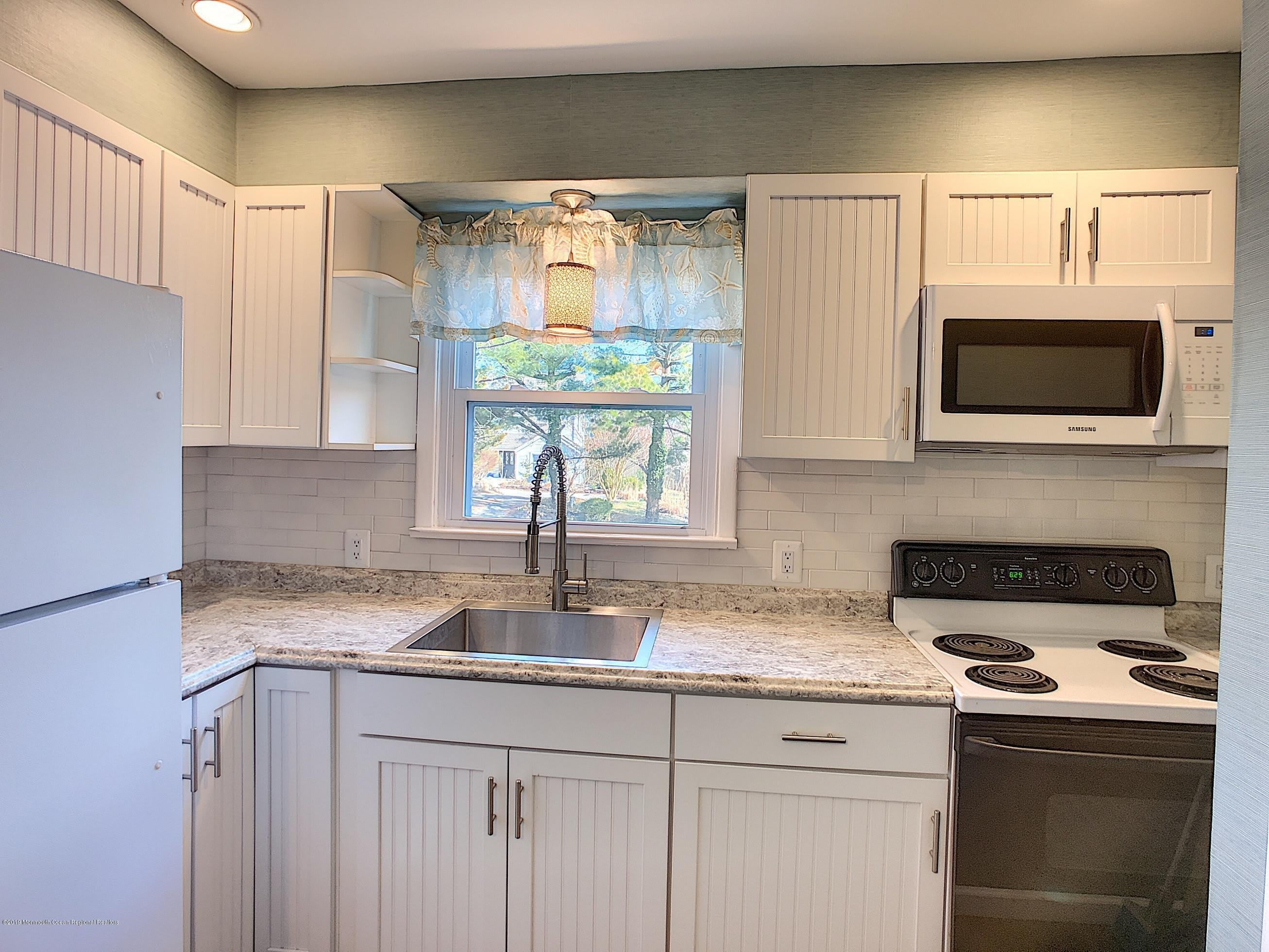 35 Portland Road – photo 3