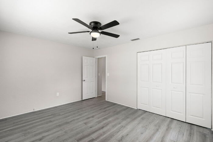 5546 5th Street South – photo 5