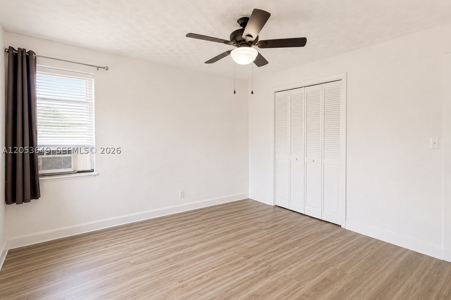 930 NE 23rd Ct – photo 5
