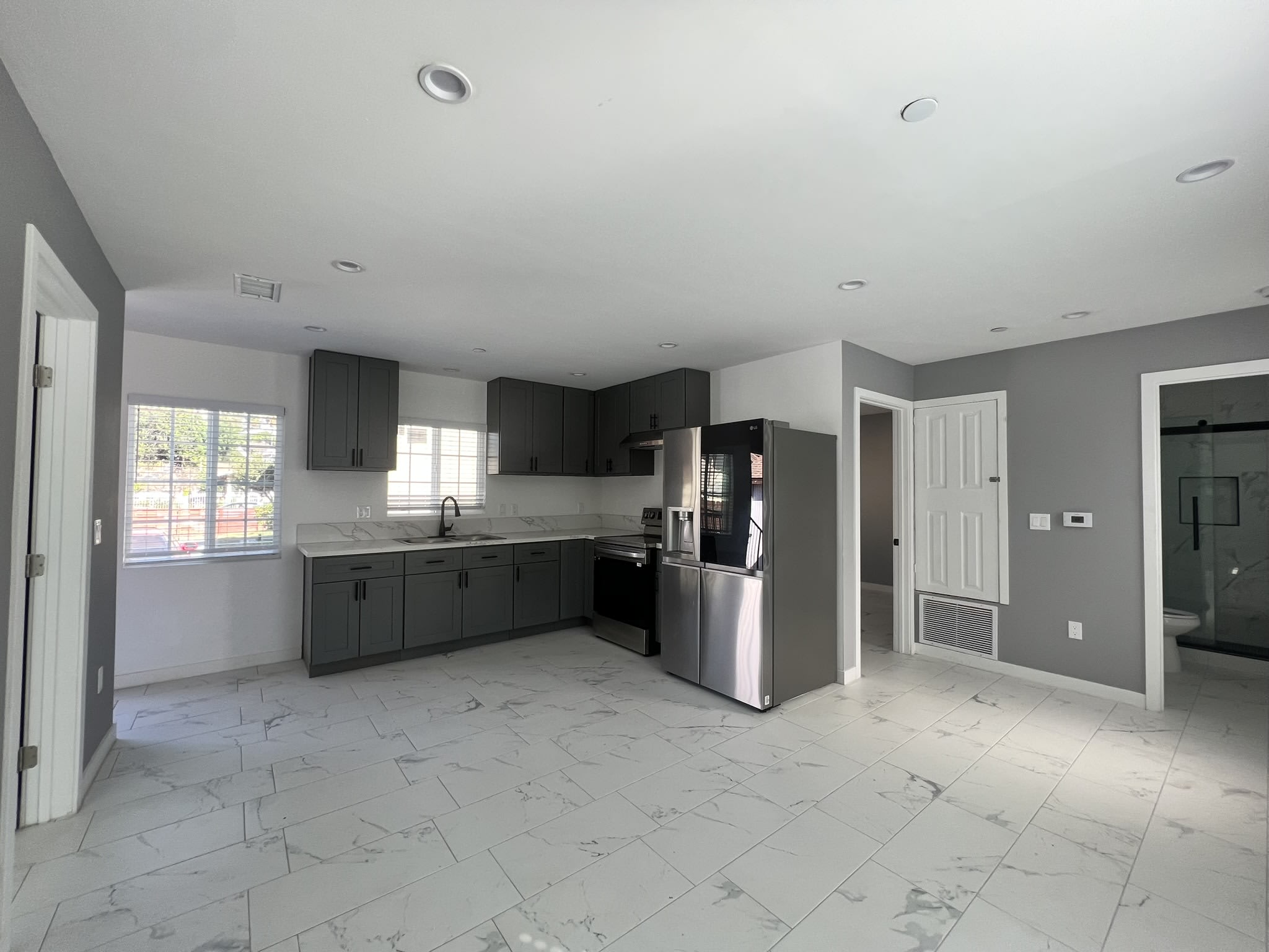 5310 Navarro St – photo 5