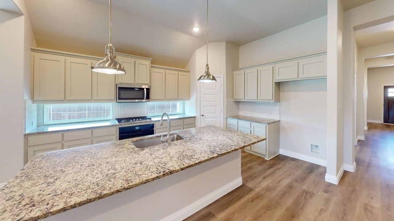 204 Rosewood Drive – photo 4