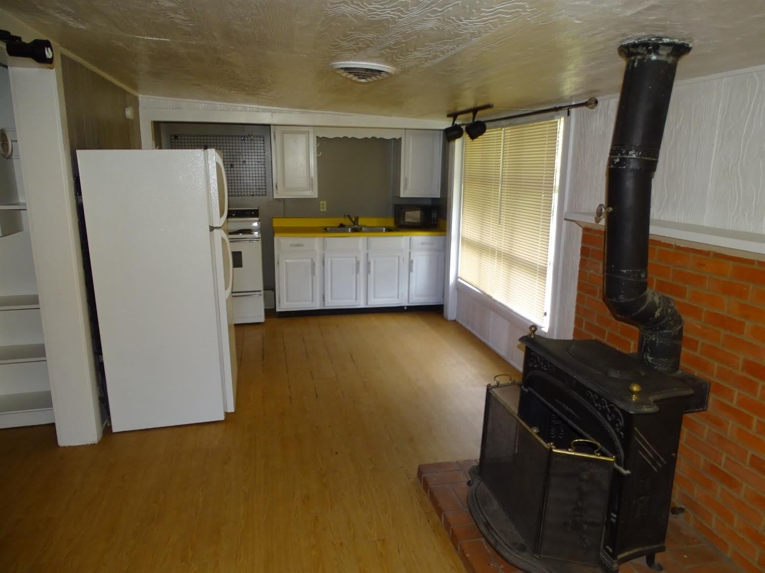 2820 25th Street – photo 2