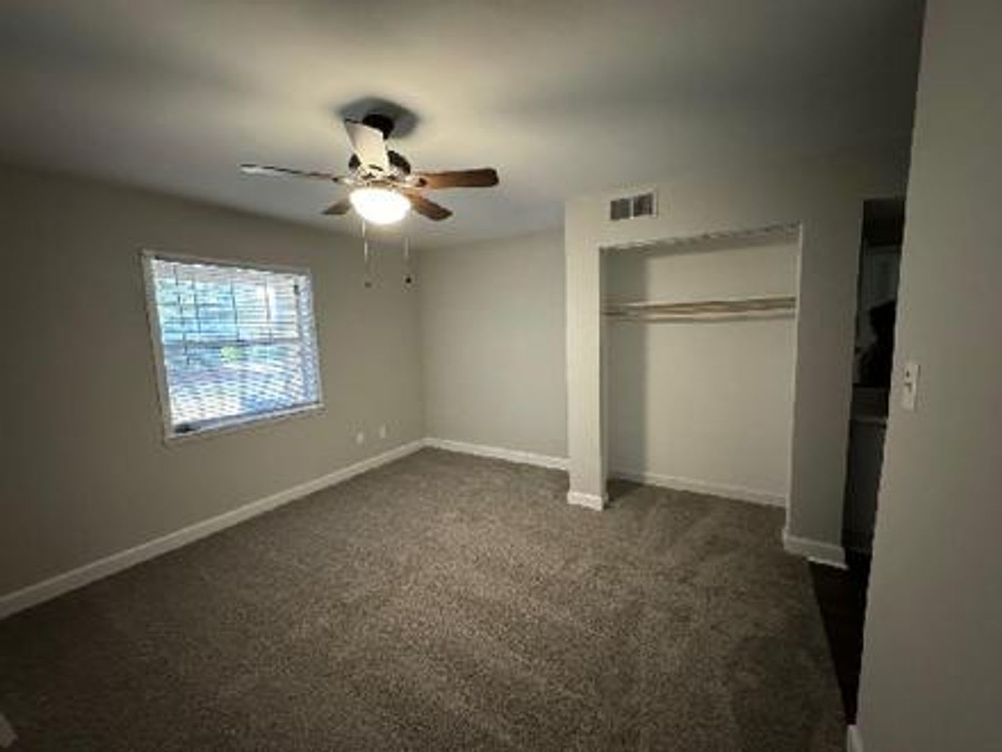 2 bed 2 bath garden unit at Avery Close! – photo 4