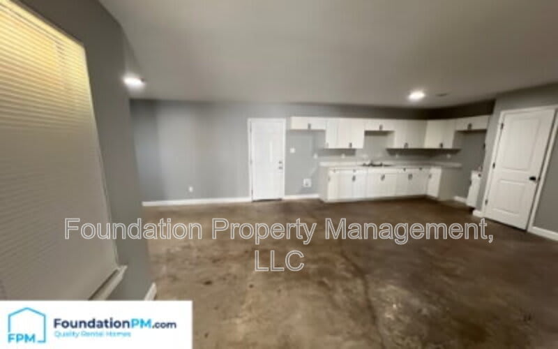 1273 Englewood Street – photo 5