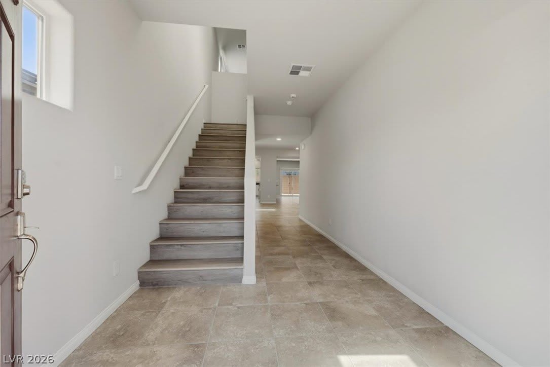 1058 Willow Berry Avenue – photo 2