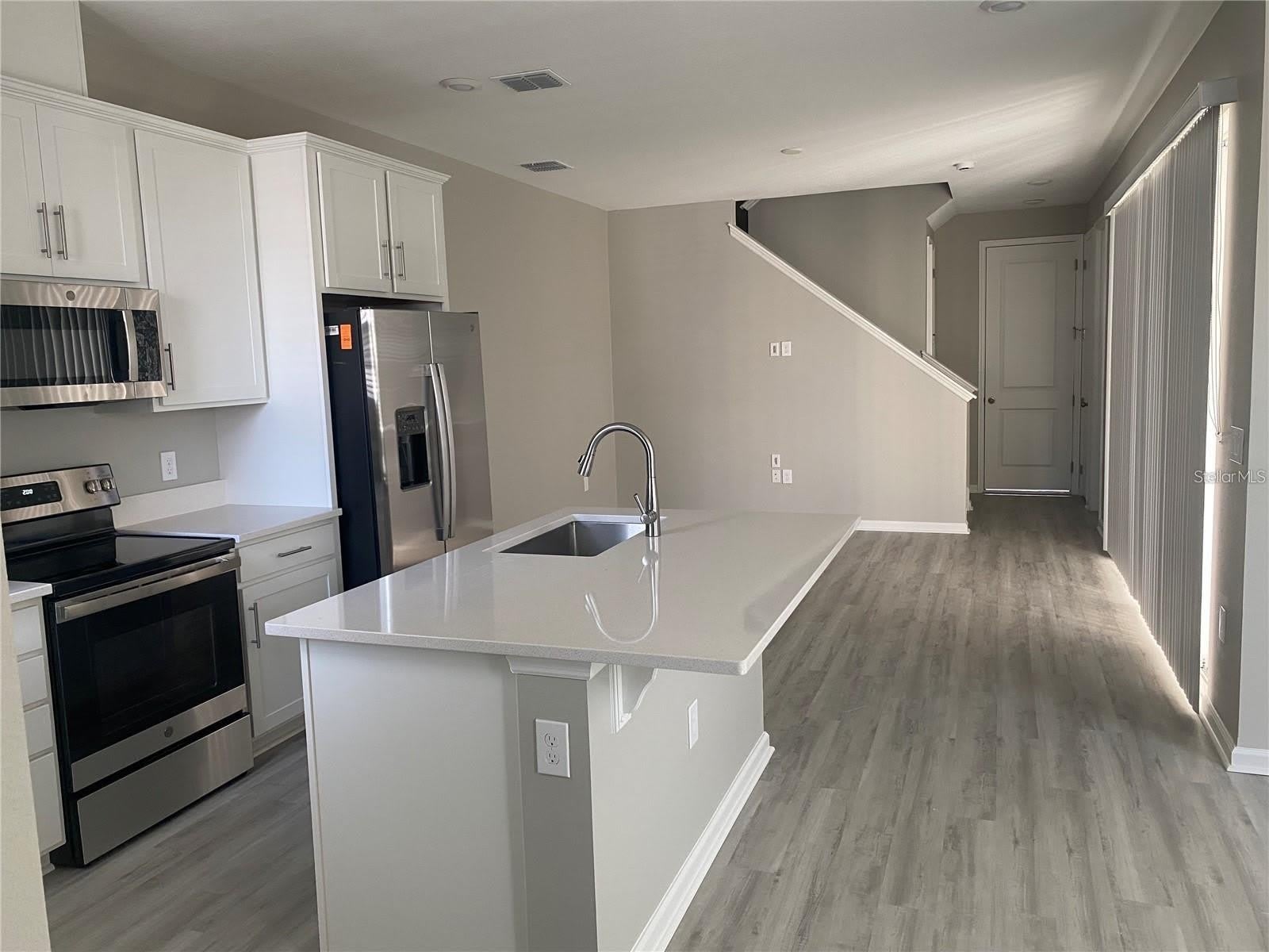 1457 AXEL GRAESON Avenue – photo 2