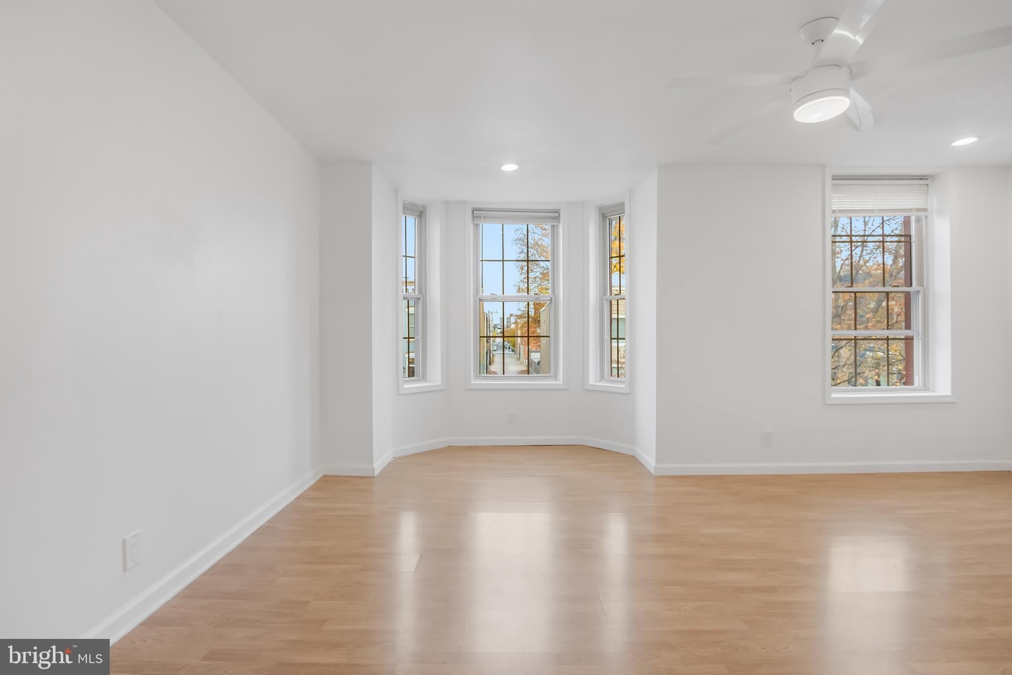 814 11TH Street NE – photo 5