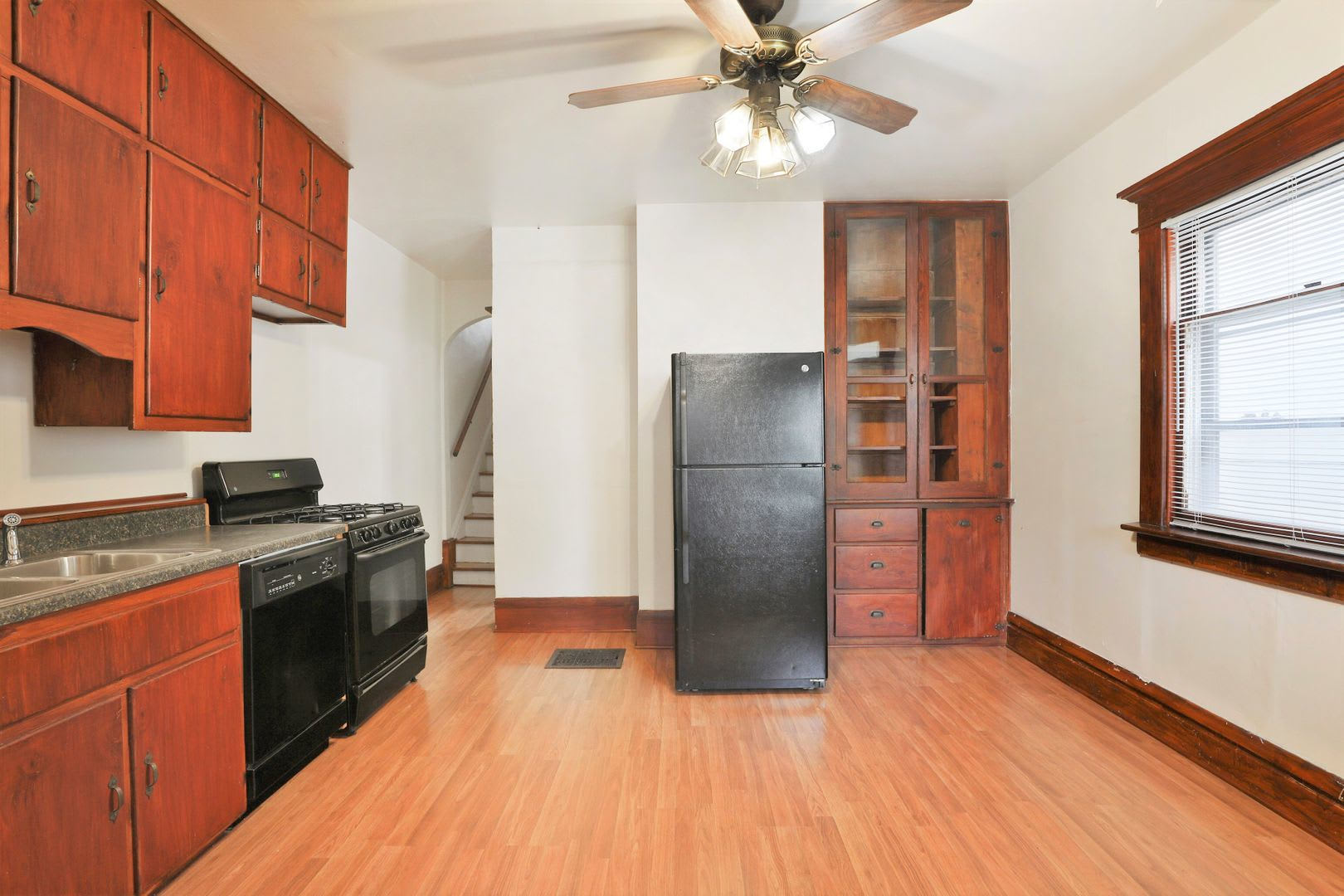 Large 5 Bedroom North Campus Townhouse 1St House From High Street – photo 5