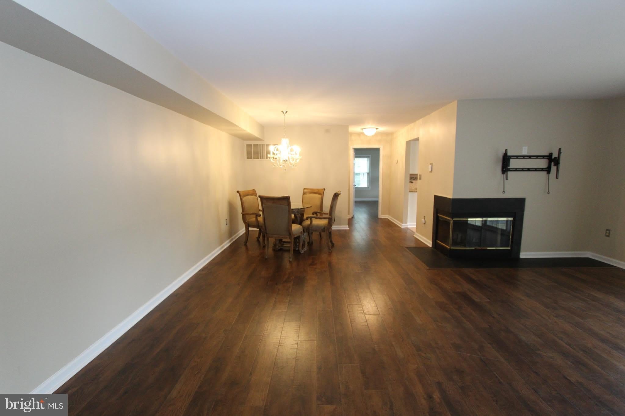 110 Biscayne Court – photo 4