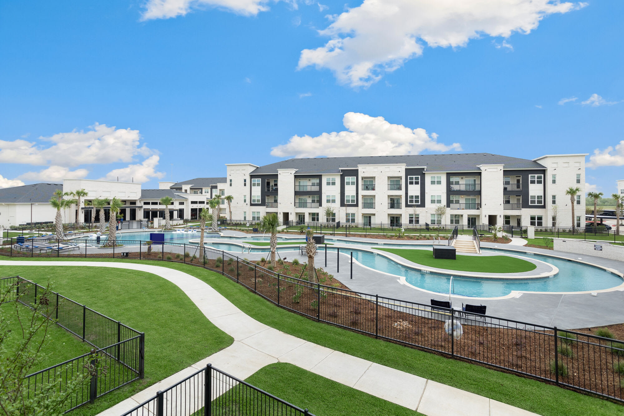 Domain Town Center – photo 3