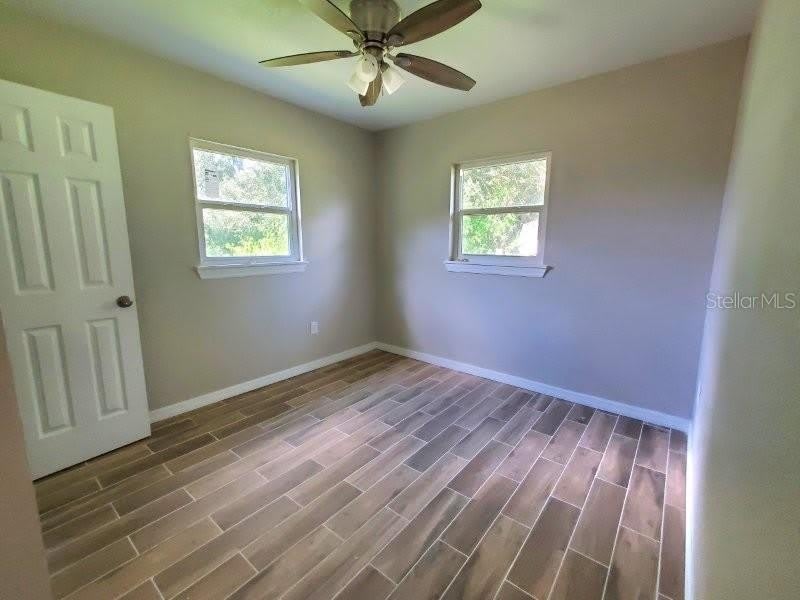 420 SOMERSET Road – photo 4