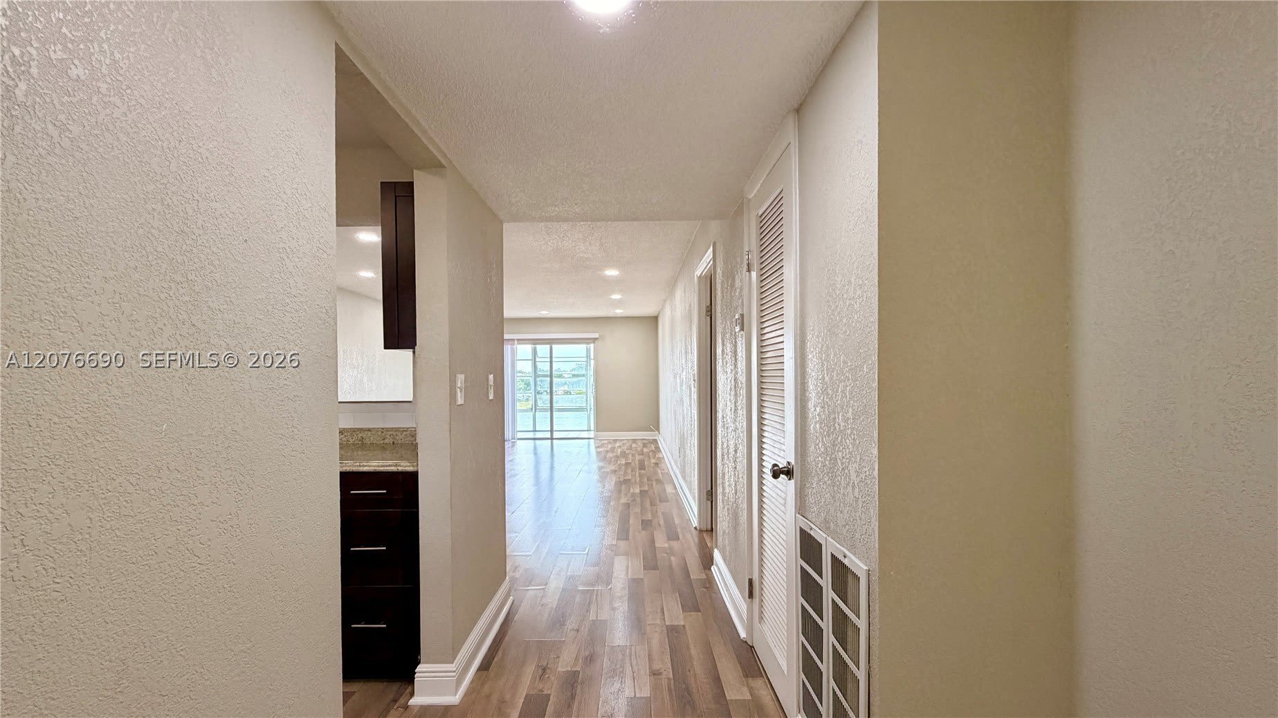 879 NE 195th St – photo 2