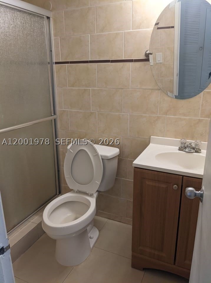 7125 NW 186th St – photo 2
