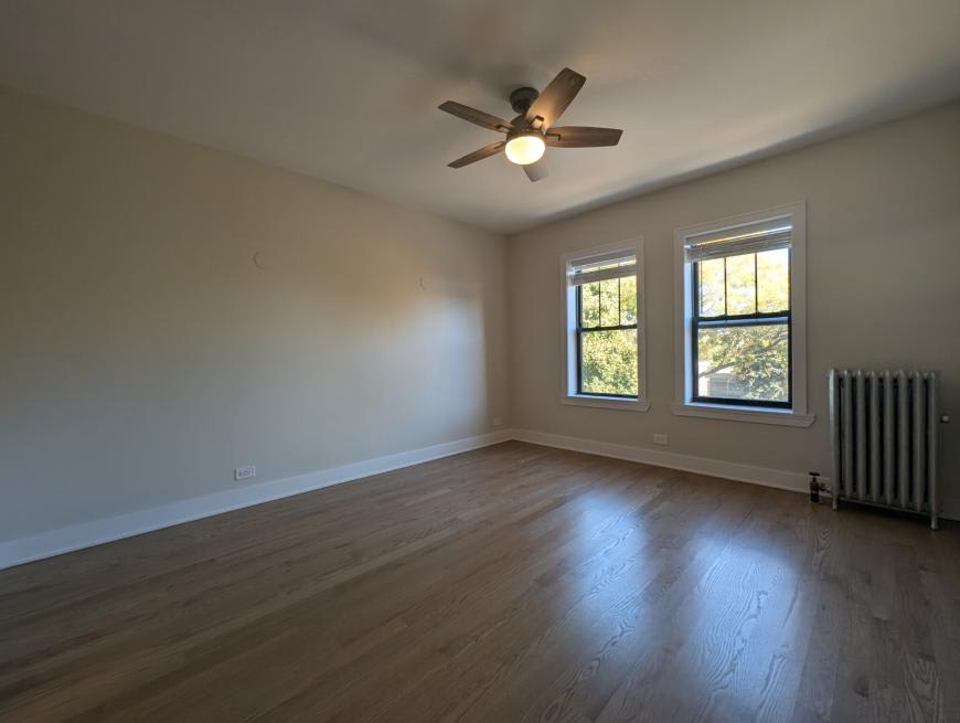 4602 North Winchester Ave. – photo 1