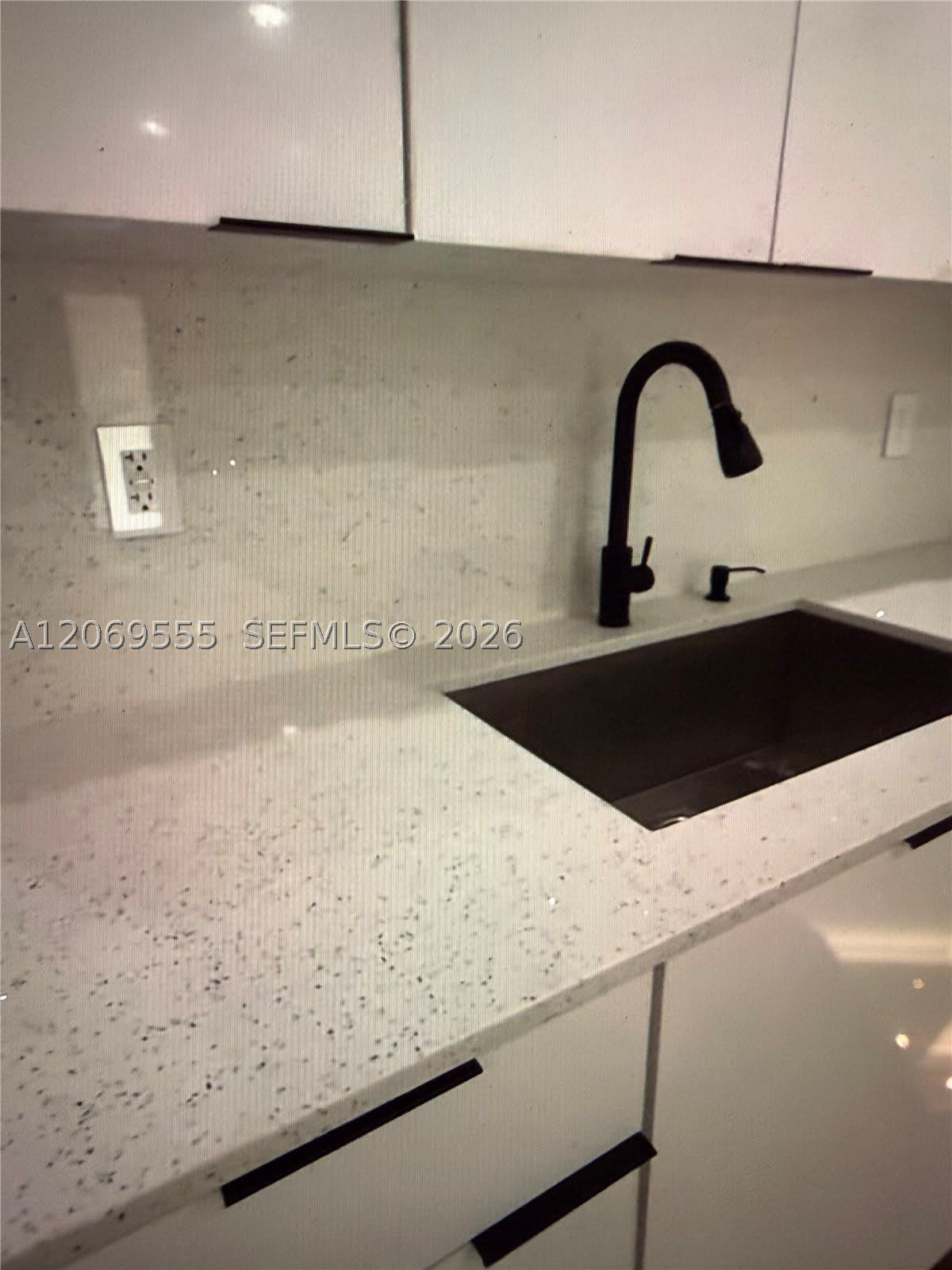 6905 NW 4th Ct – photo 4