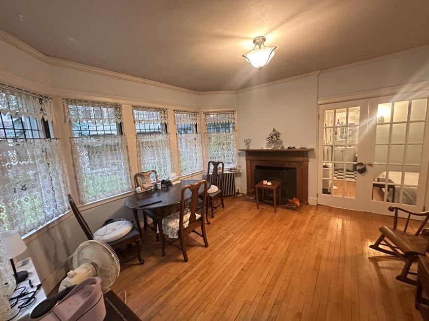 10 Dana St. – photo 1