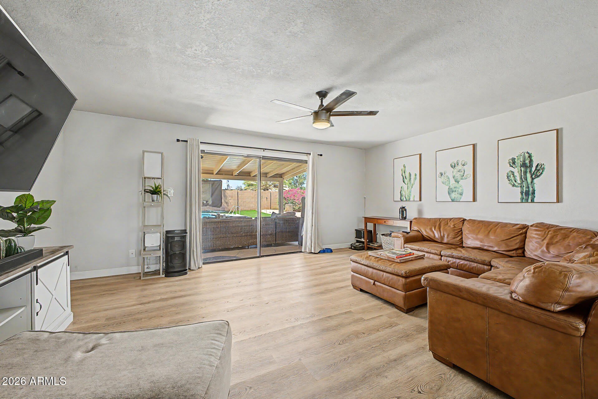 2208 W SAN MIGUEL Avenue – photo 4