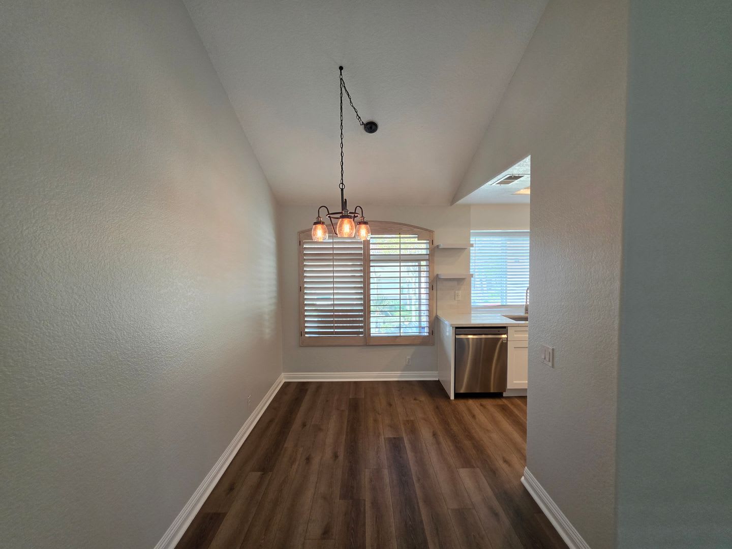 Seagate Colony: Upper 1 Bedroom 1 Bath Condo – photo 5