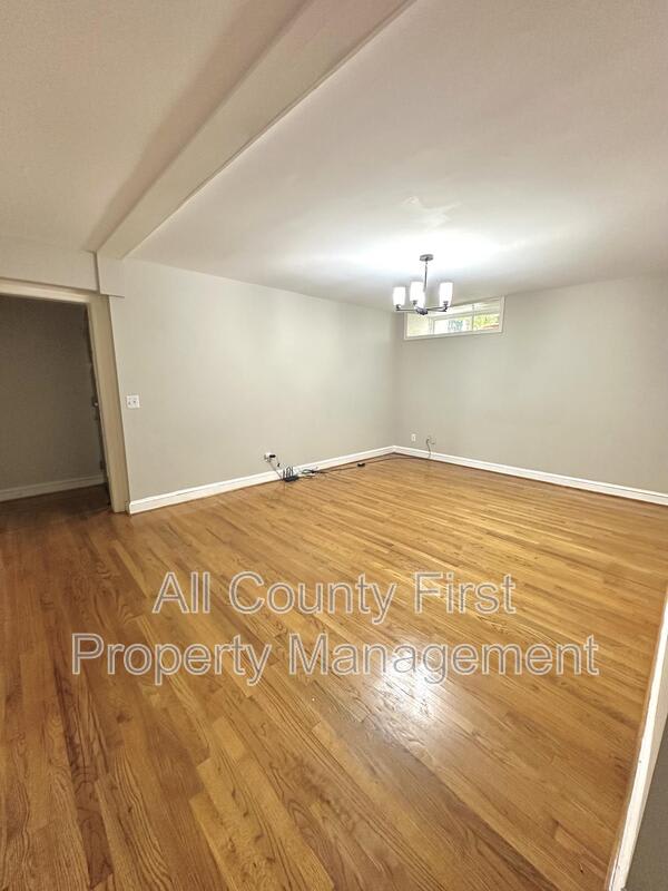 198 Ponce de Leon Ave NE – photo 3