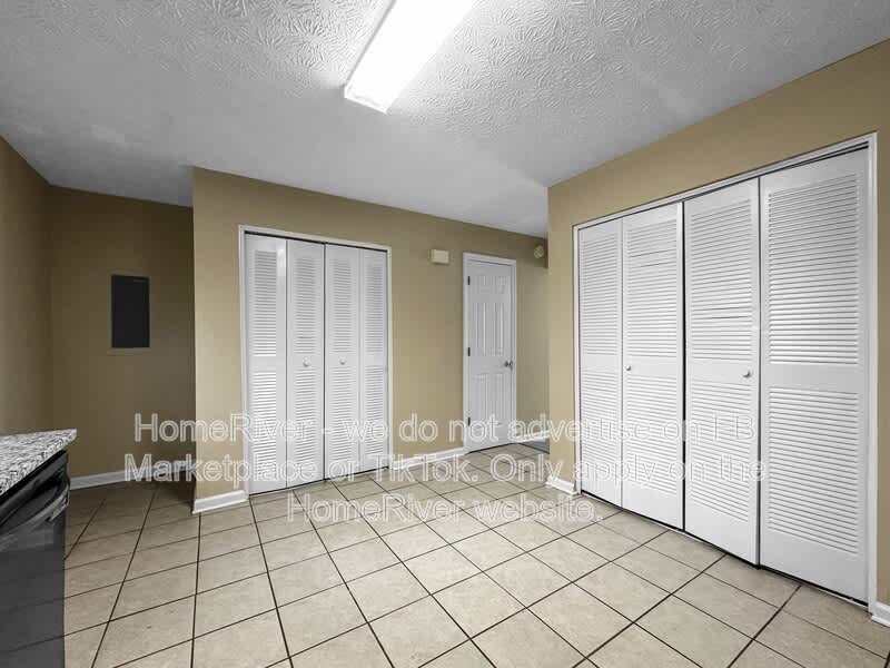 506 Oakwood Ct – photo 5