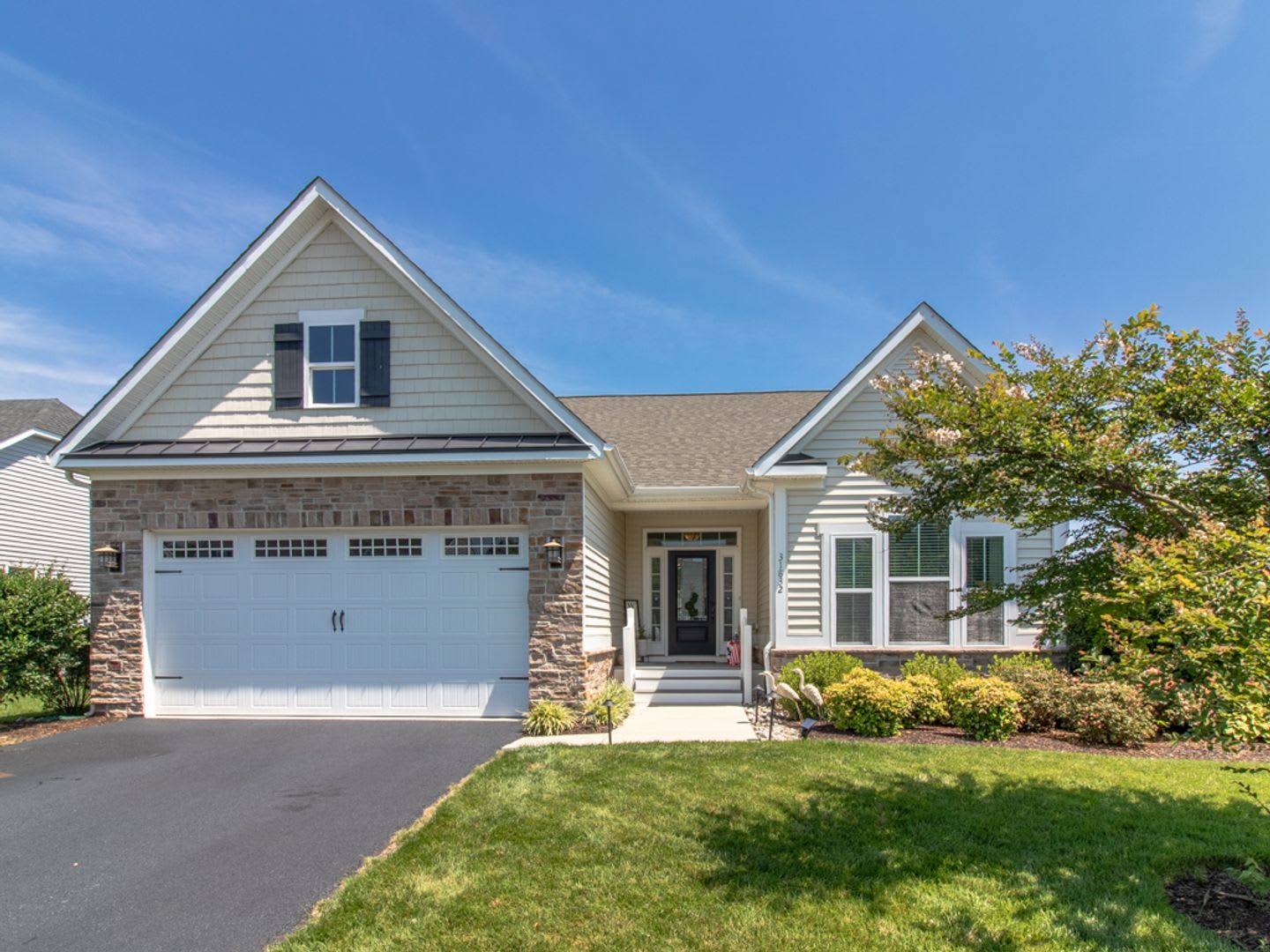 Spacious 4-Bedroom Home with Pond Views, Finished Basement & Community Pool – photo 1