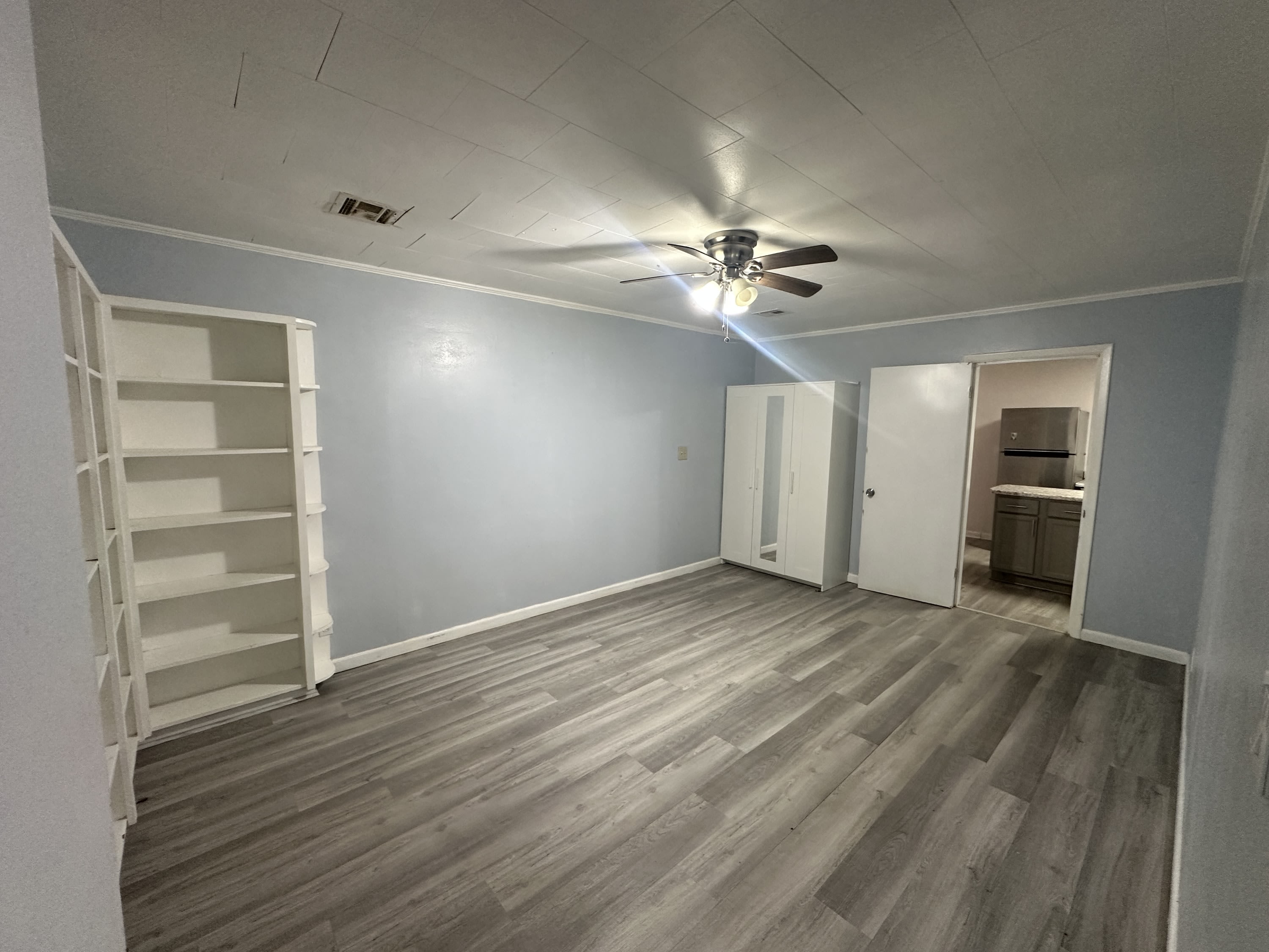 2833 Bellview Avenue – photo 5