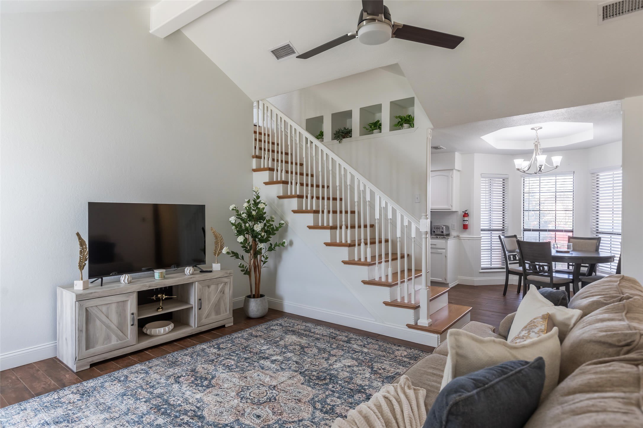 8073 Bonnie Circle – photo 1