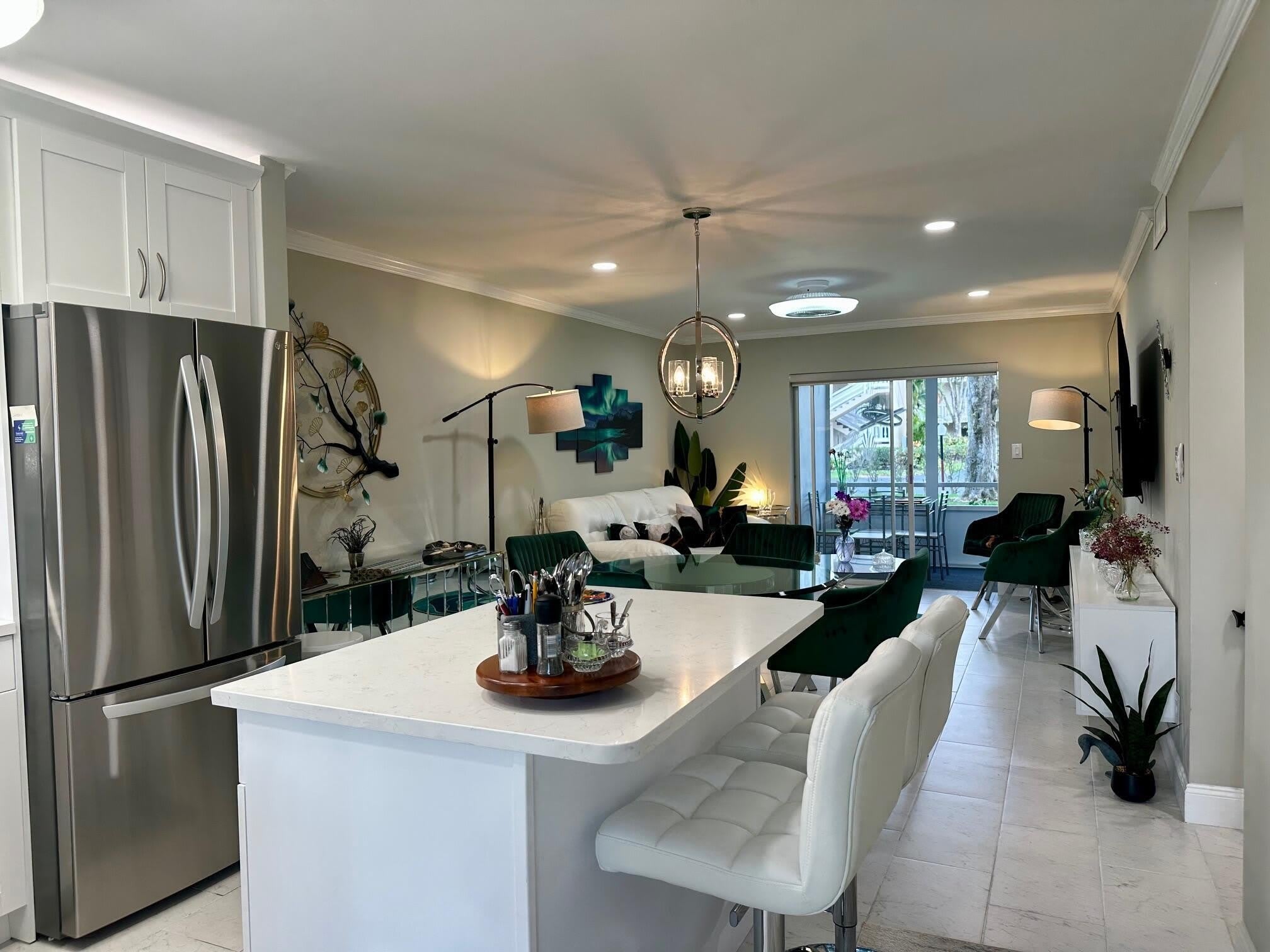 2721 Garden Drive N – photo 1